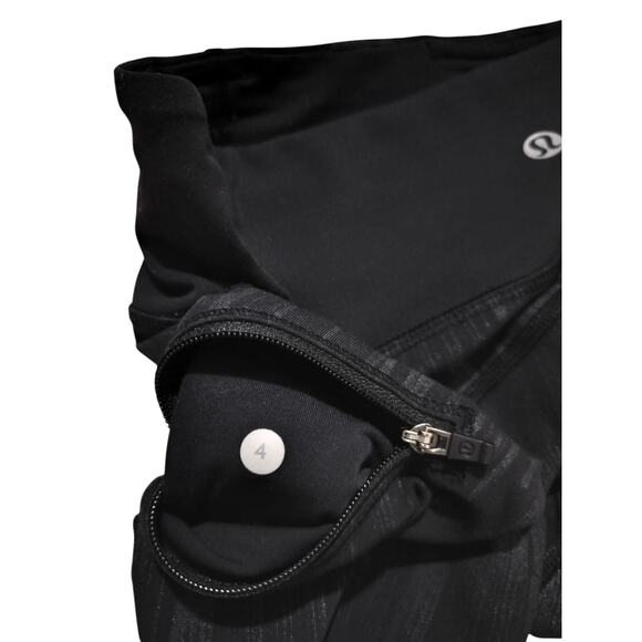 Lululemon womens Run: Top Speed Crop black leggings size 4 - Picture 13 of 13
